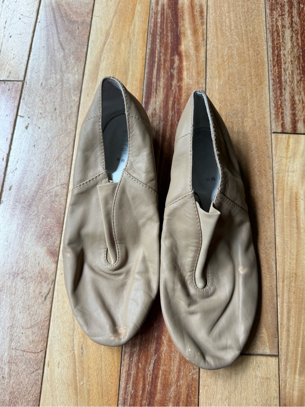 Bloch Tan Leather Jazz Shoes – Size 9½ – Great Condition